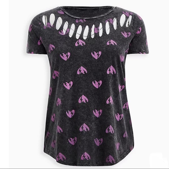 NWT TORRID Lovesick Heart Black Wash Slashed Tee - Picture 4 of 8